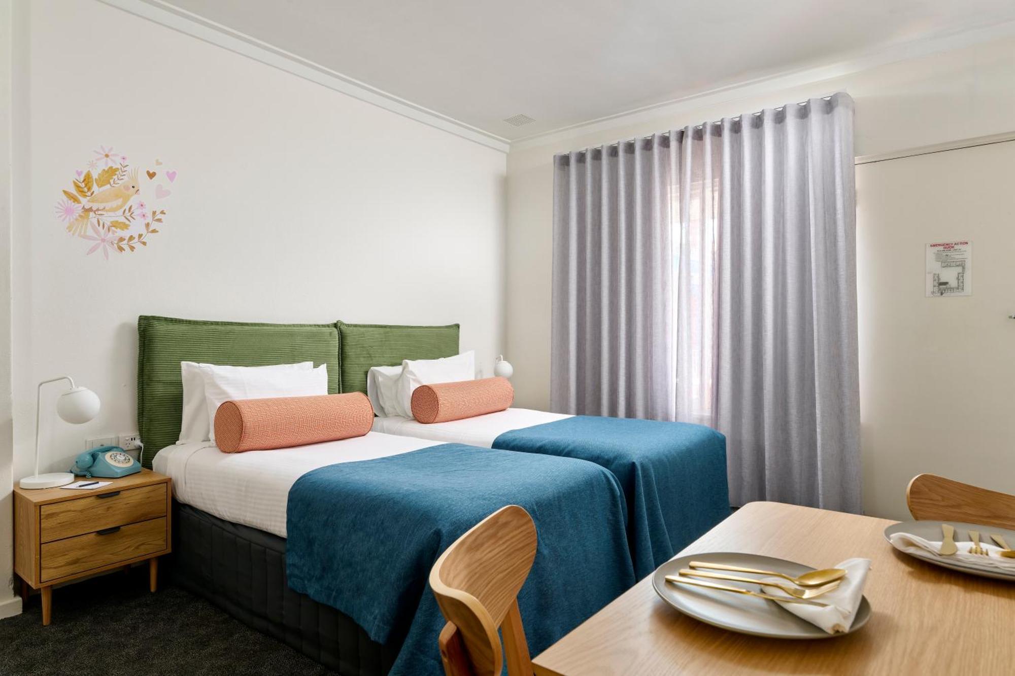 Baileys Parkside Motel By Vetroblu Perth Bagian luar foto